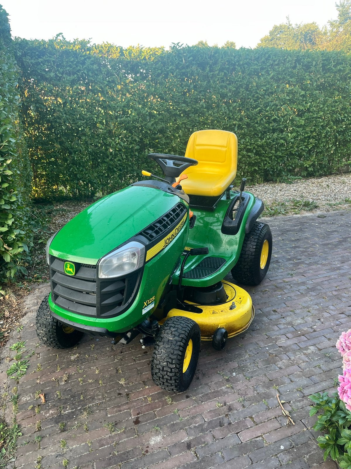 John Deere X125 Zitmaaier - Perfect voor uw gazon, Ophalen, Cirkelmaaier, Gebruikt, Mulchfunctie