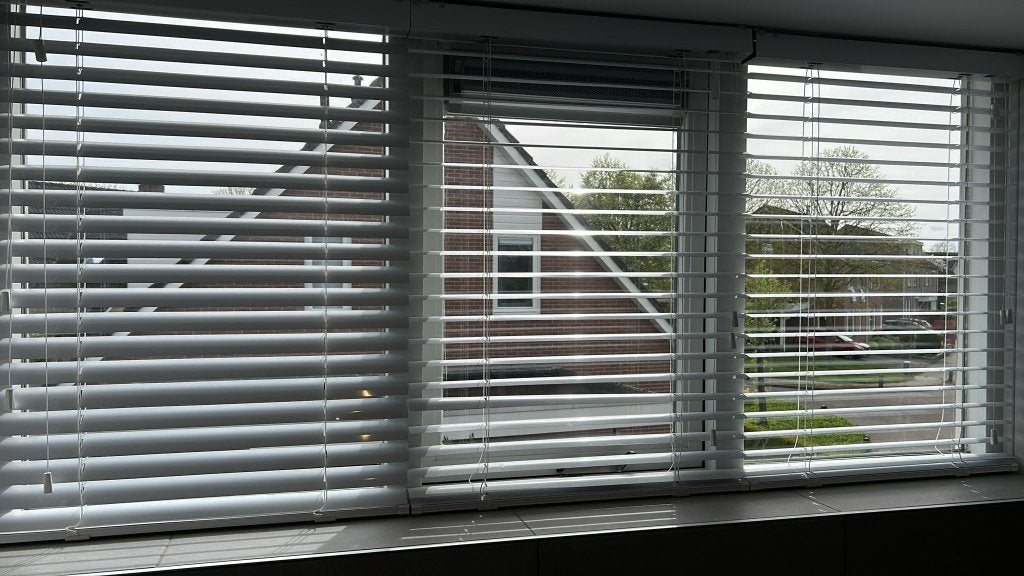 Luxaflex, Gebruikt, Ophalen of Verzenden, Crème, Kunststof