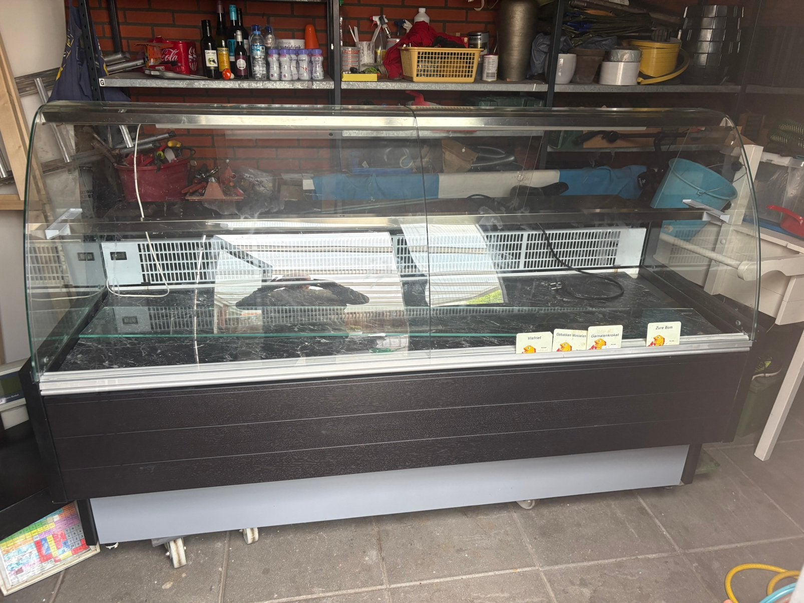 Zo goed als nieuwe vitrine - Slechts half jaar oud!, Ophalen, Zo goed als nieuw
