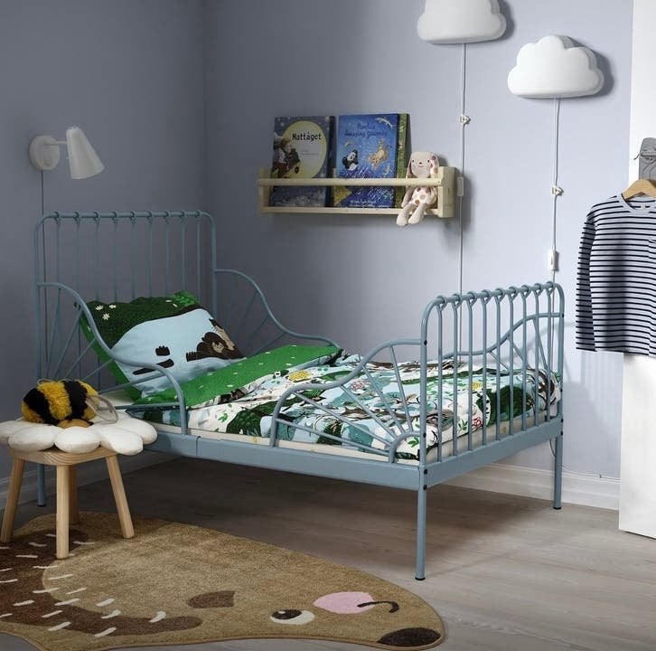 Ikea Minnen meegroeiend bed, blauw/groen goede staat, Ophalen, 85 tot 100 cm, Zo goed als nieuw, Matras