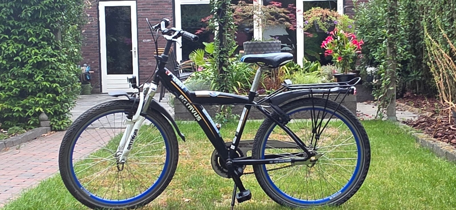 BATAVUS 24 inch kinderfiets - Zwart/Blauw, Fietsen en Brommers, Fietsen | Kinderfietsjes, Ophalen, 20 inch of meer, Gebruikt, Velgrem