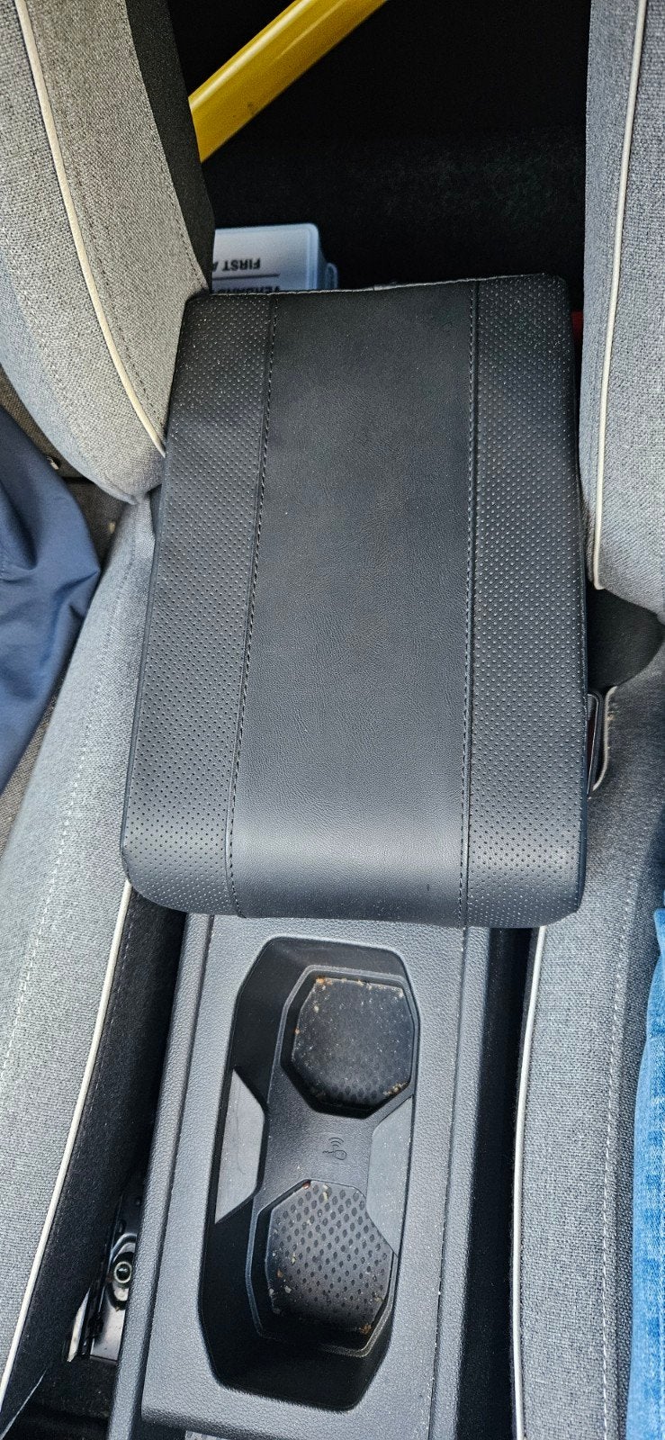 Auto Armsteun Opbergdoos - Universeel & Verstelbaar, Ophalen, Zo goed als nieuw