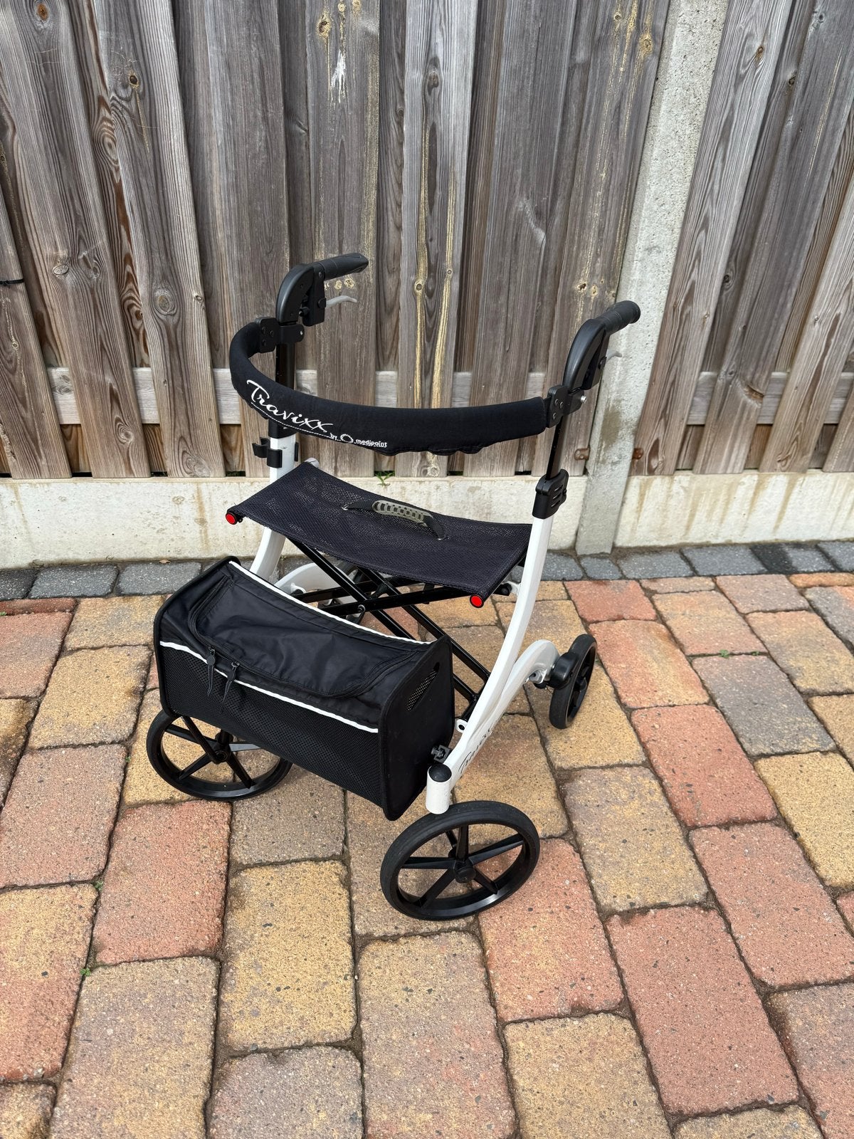 Travixx rollator, Diversen, Ophalen