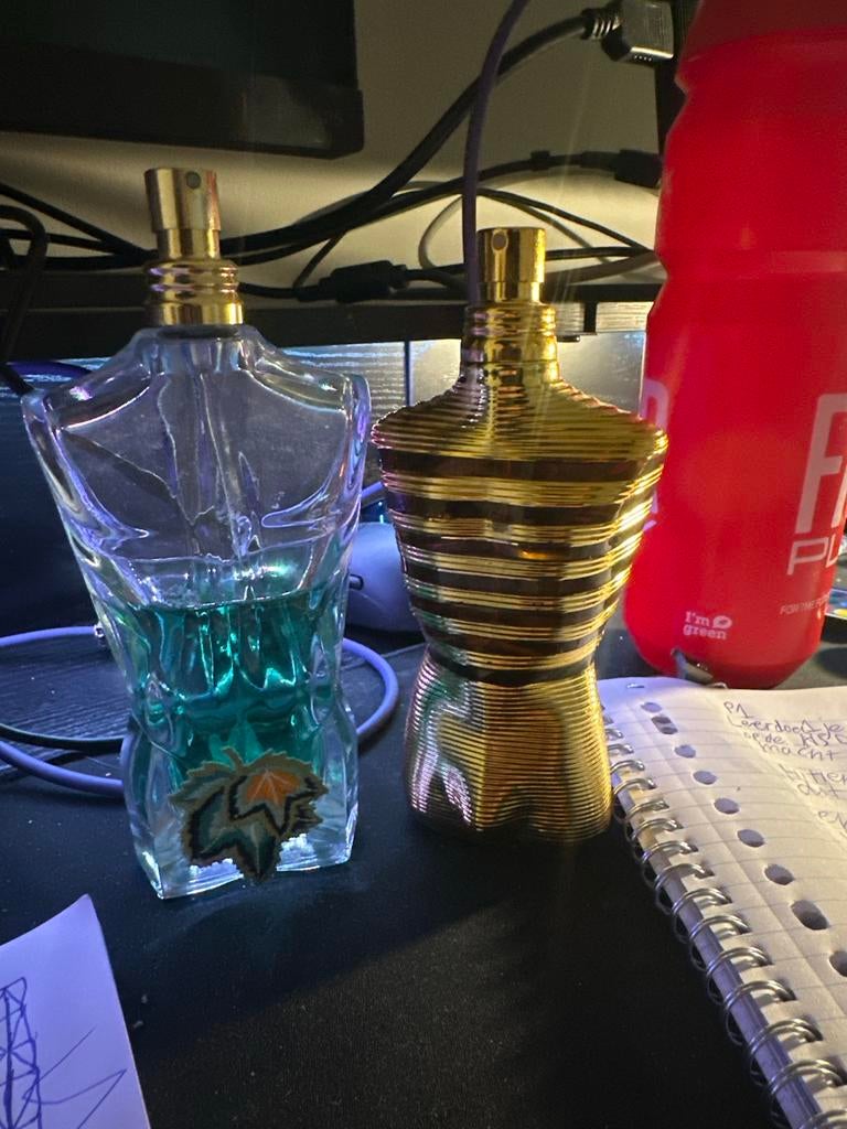 2 Jean Paul Gaultier parfums - één vol, één halfvol, Sieraden, Tassen en Uiterlijk, Uiterlijk | Parfum, Ophalen, Zo goed als nieuw
