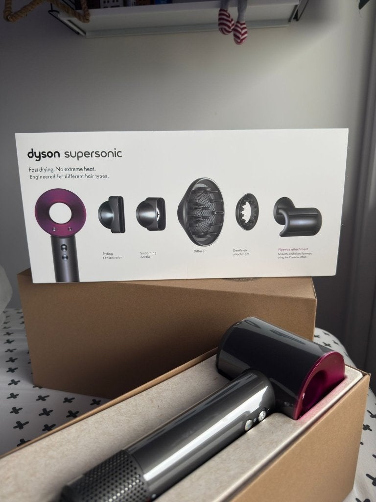 Dyson Supersonic Föhn - Licht gebruikt, Ophalen of Verzenden, Zo goed als nieuw, Föhn of Haardroger