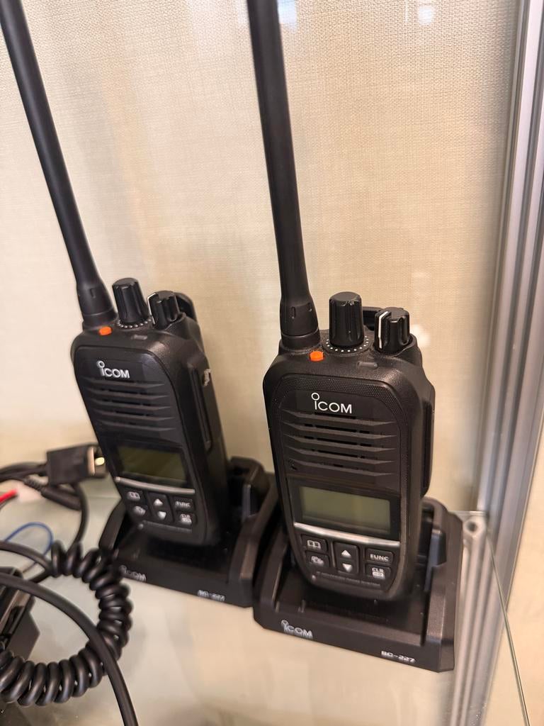 Icom portofoons/ mobile radio, Ophalen of Verzenden, Gebruikt, 15 km of meer, Portofoon of Walkie-talkie