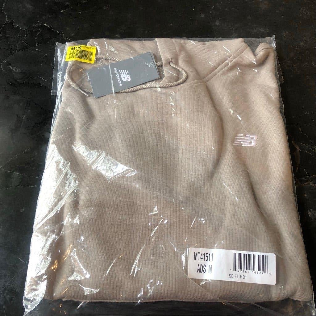 New Balance Hoodie (unisex) (nieuw), New Balance, Maat 48/50 (M), Beige, Nieuw