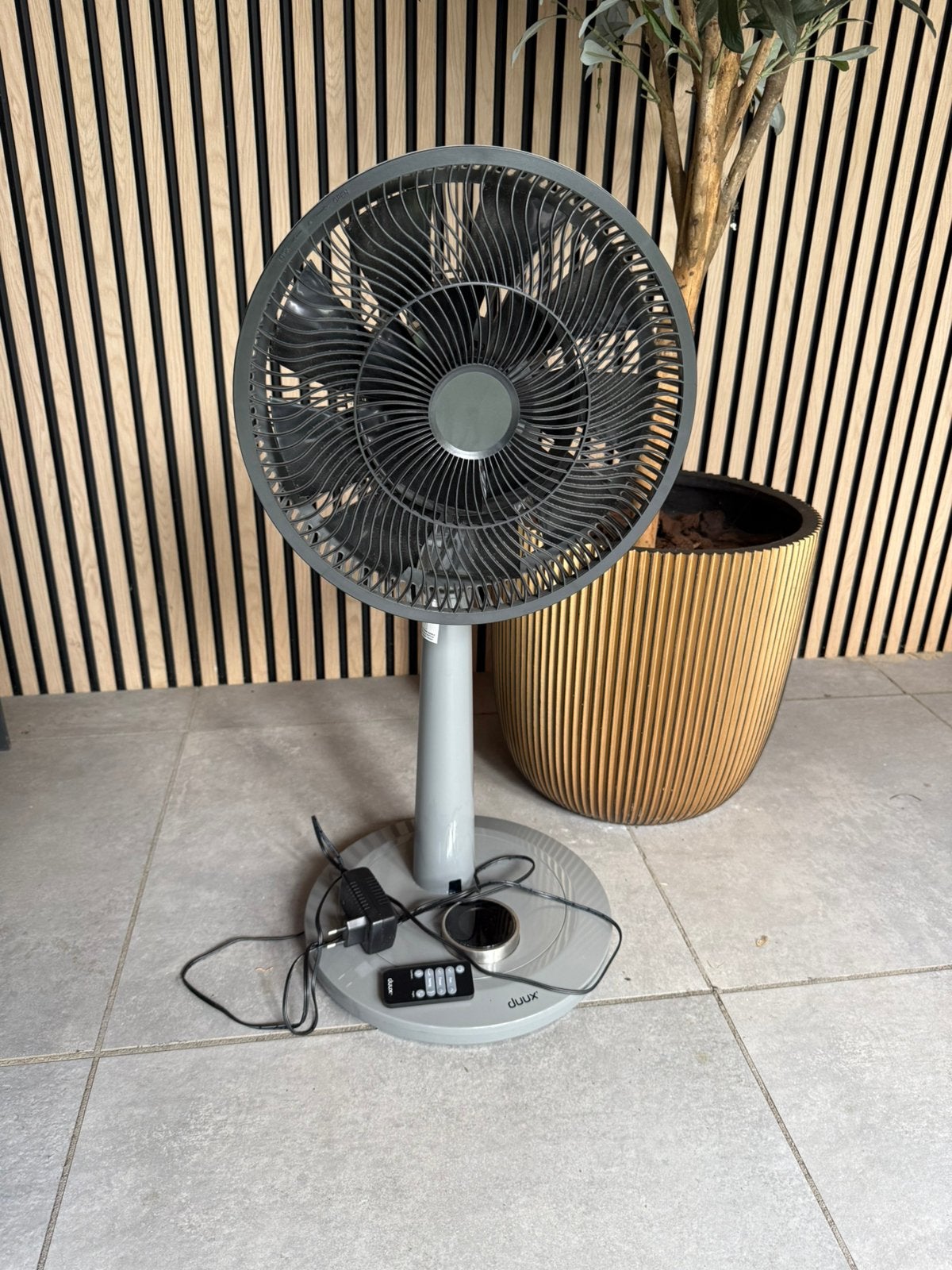 Duux Whisper stille ventilator grijs met afstandsbediening, Witgoed en Apparatuur, Ophalen, Zo goed als nieuw