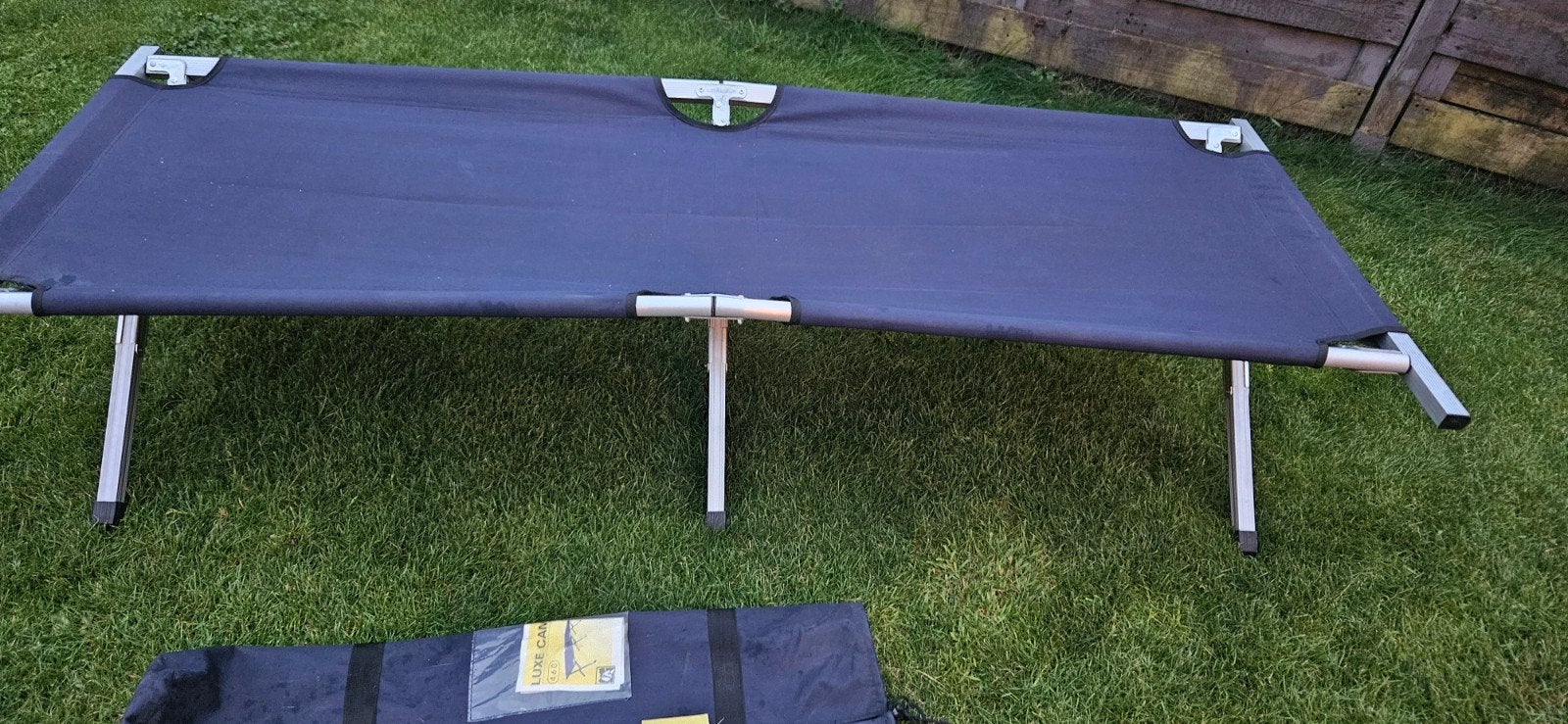 luxe veldbed .inklapbare stretcher, Ophalen of Verzenden, Zo goed als nieuw