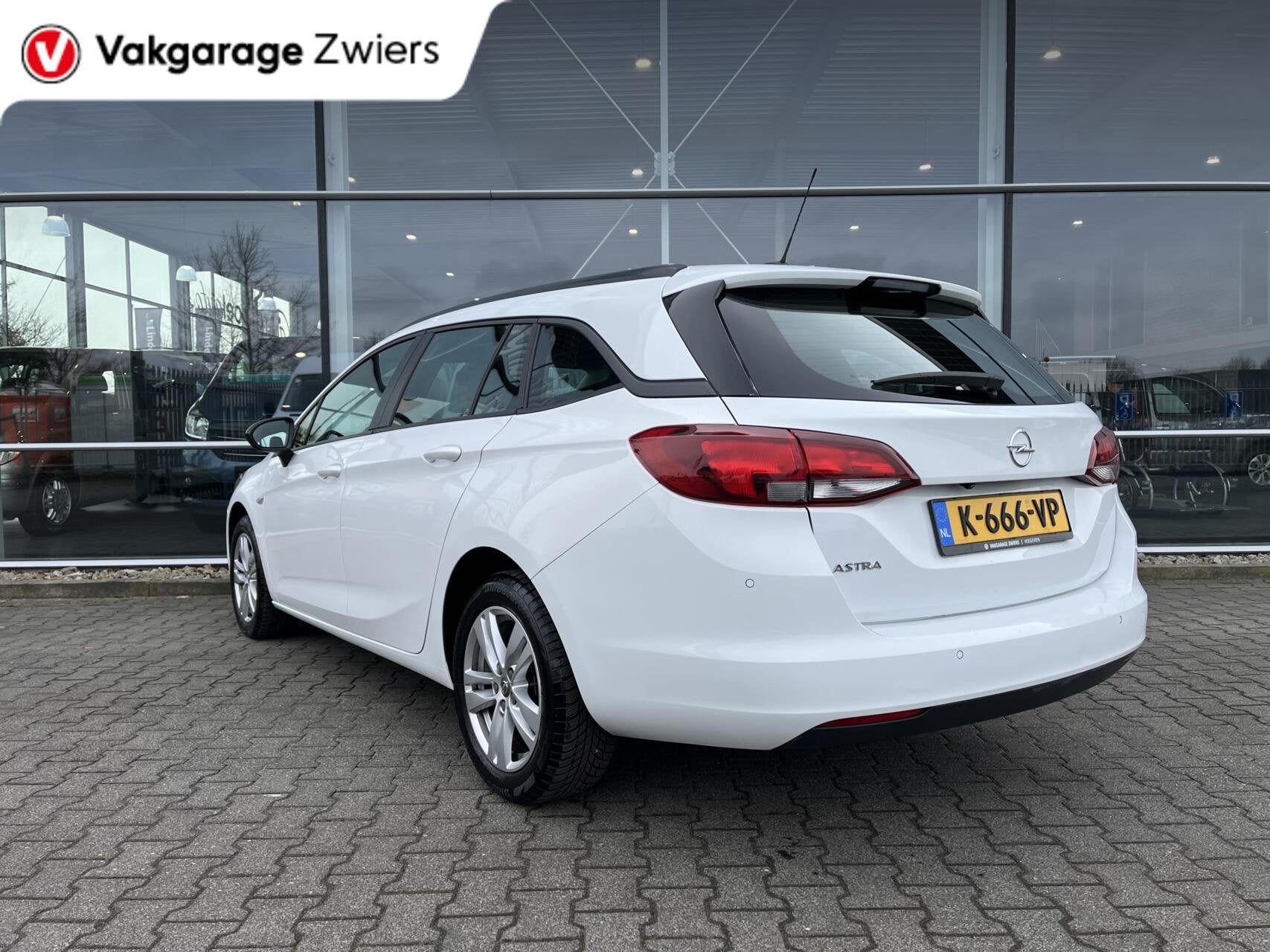 Opel Astra Sports Tourer 1.2 Edition Navi/Ecc/Cruise/Camera, Voorwielaandrijving, Gebruikt, Euro 6, 1199 cc