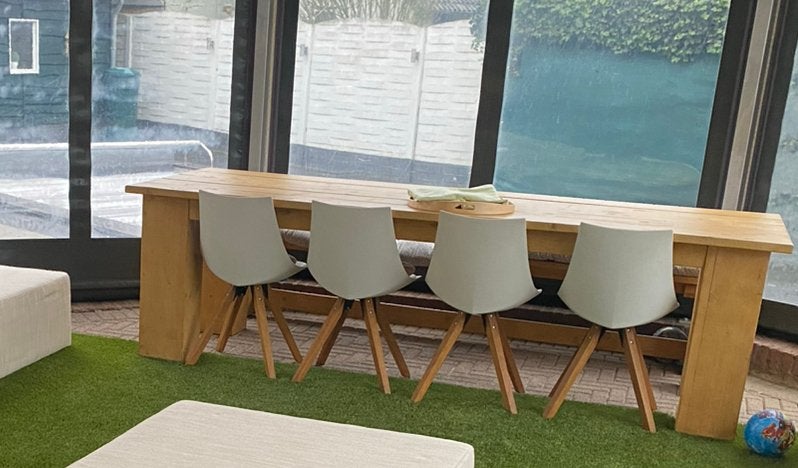 Massief houten tuintafel + 4 stoelen + bankje, Utrecht