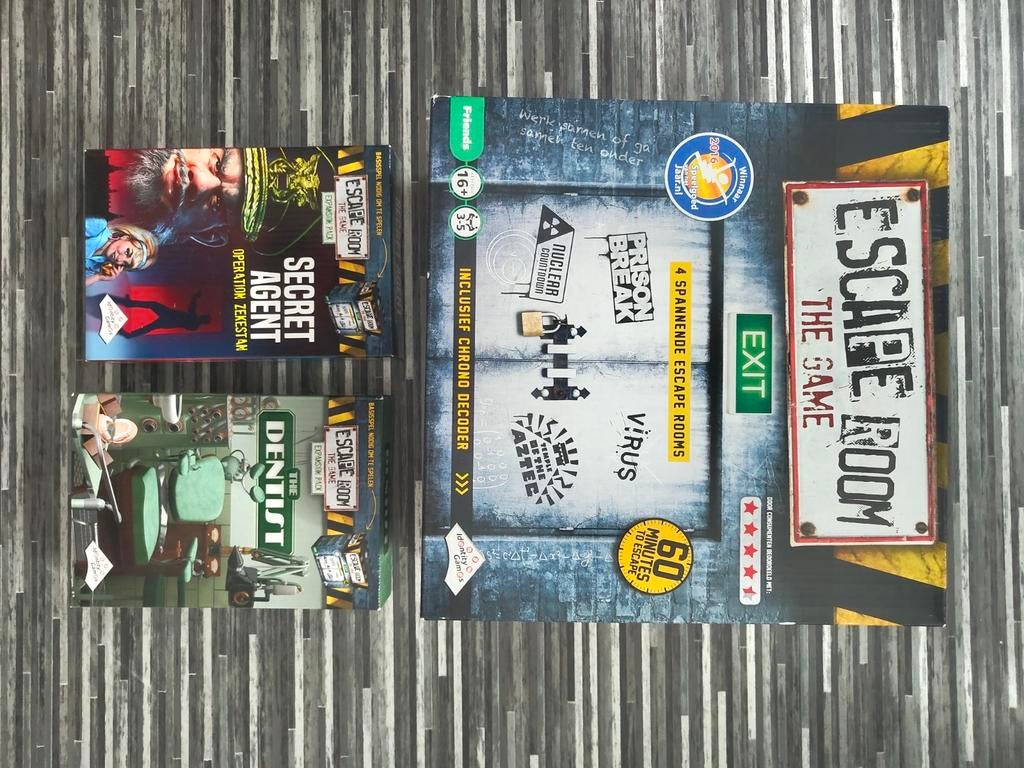 Escape Room The Game + Uitbreidingen Secret Agent & Dentist, Hobby en Vrije tijd, Gezelschapsspellen | Bordspellen, Vijf spelers of meer