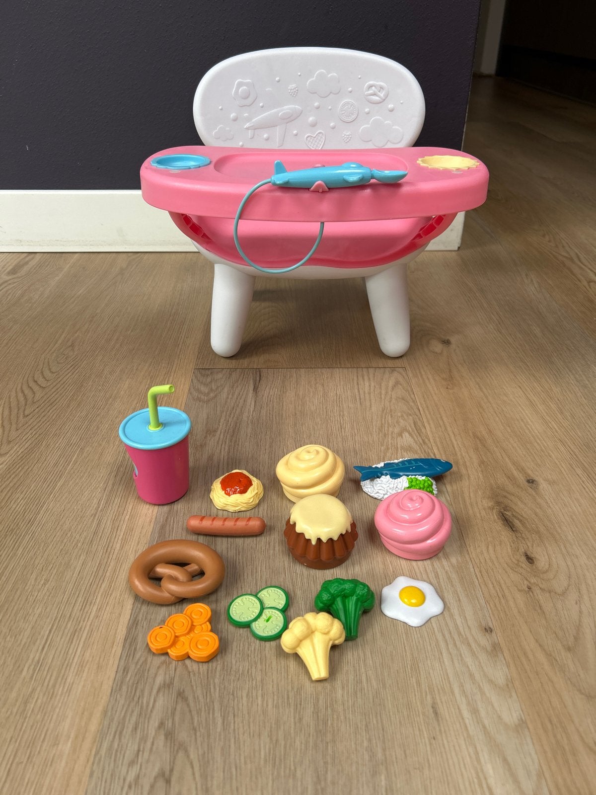 Roze baby eetstoel met speelgoed eten en lepel, Ophalen, Gebruikt, Overige typen, Met geluid