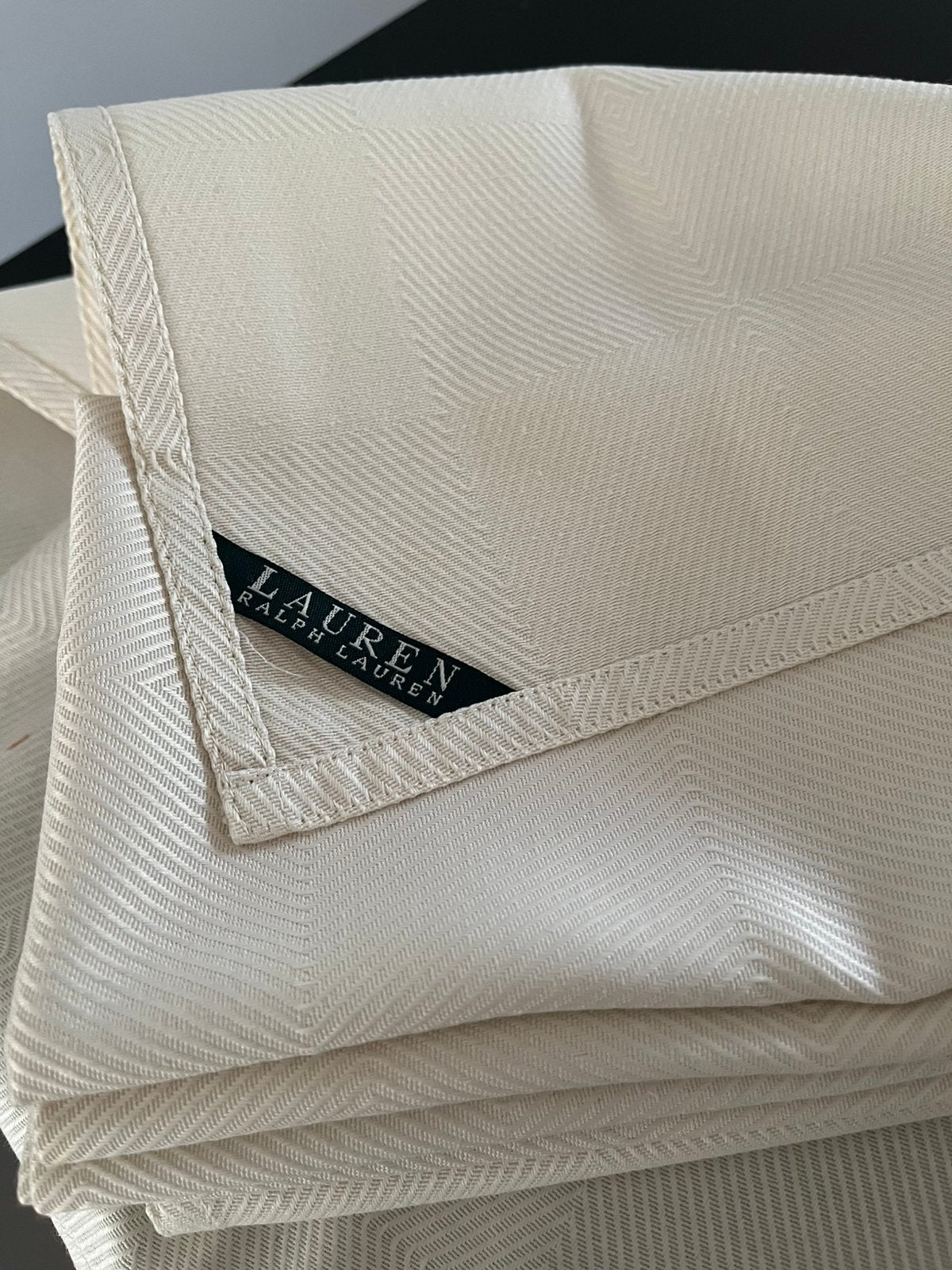 Servetten  Damast 6 stuks van Ralph Lauren, Ophalen of Verzenden, Nieuw, Damast, Wit