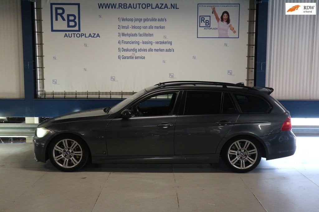 BMW 3-serie Touring 335 XI + M-PAKKET / FULL SERVICE / PANO, Auto's, Automaat, Vierwielaandrijving, 1705 kg, 6 cilinders