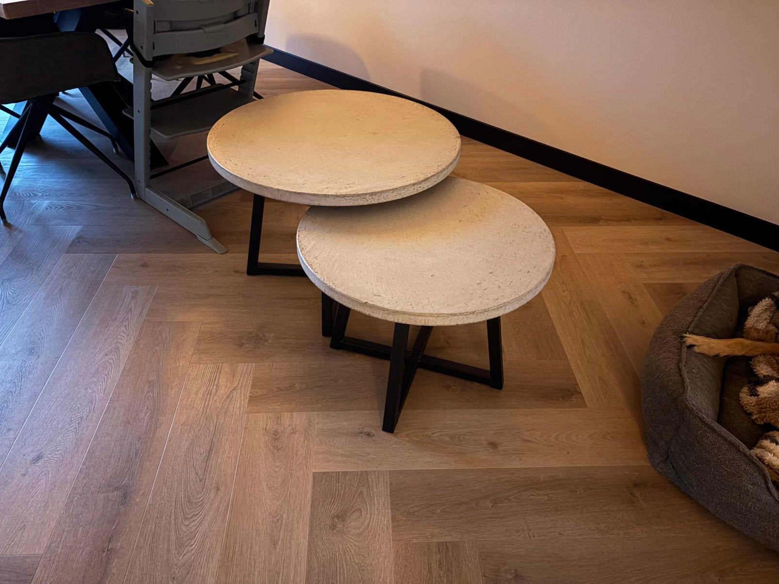 Set salontafel moet zsm weg staat in de weg!!, Ophalen, Zo goed als nieuw, 75 m² of meer, Laminaat