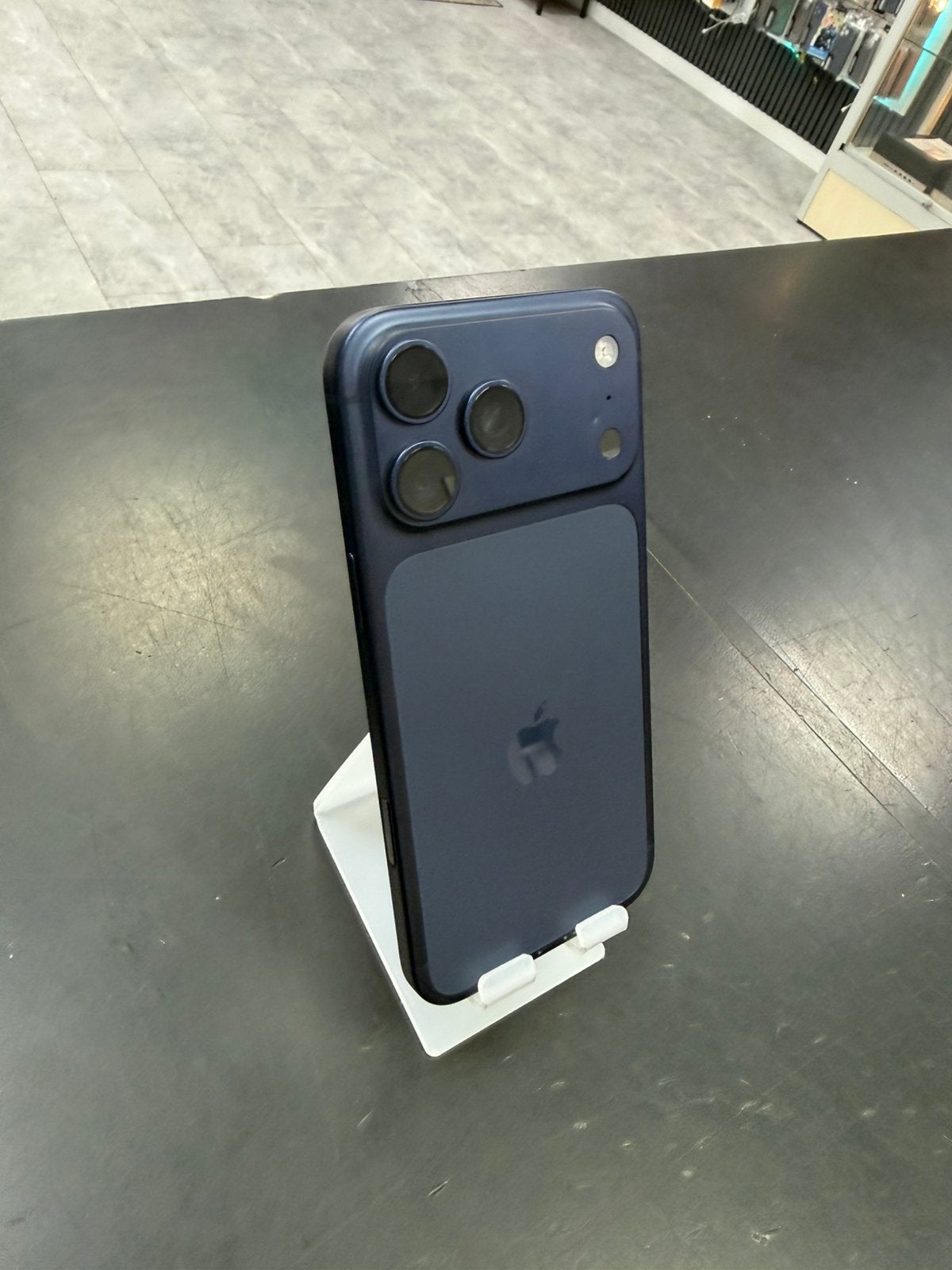 iPhone 17 Pro Max 512GB Blauw te koop! Nieuw ongebruikt!, Telecommunicatie, Mobiele telefoons | Batterijen en Accu's, Ifixiteasy