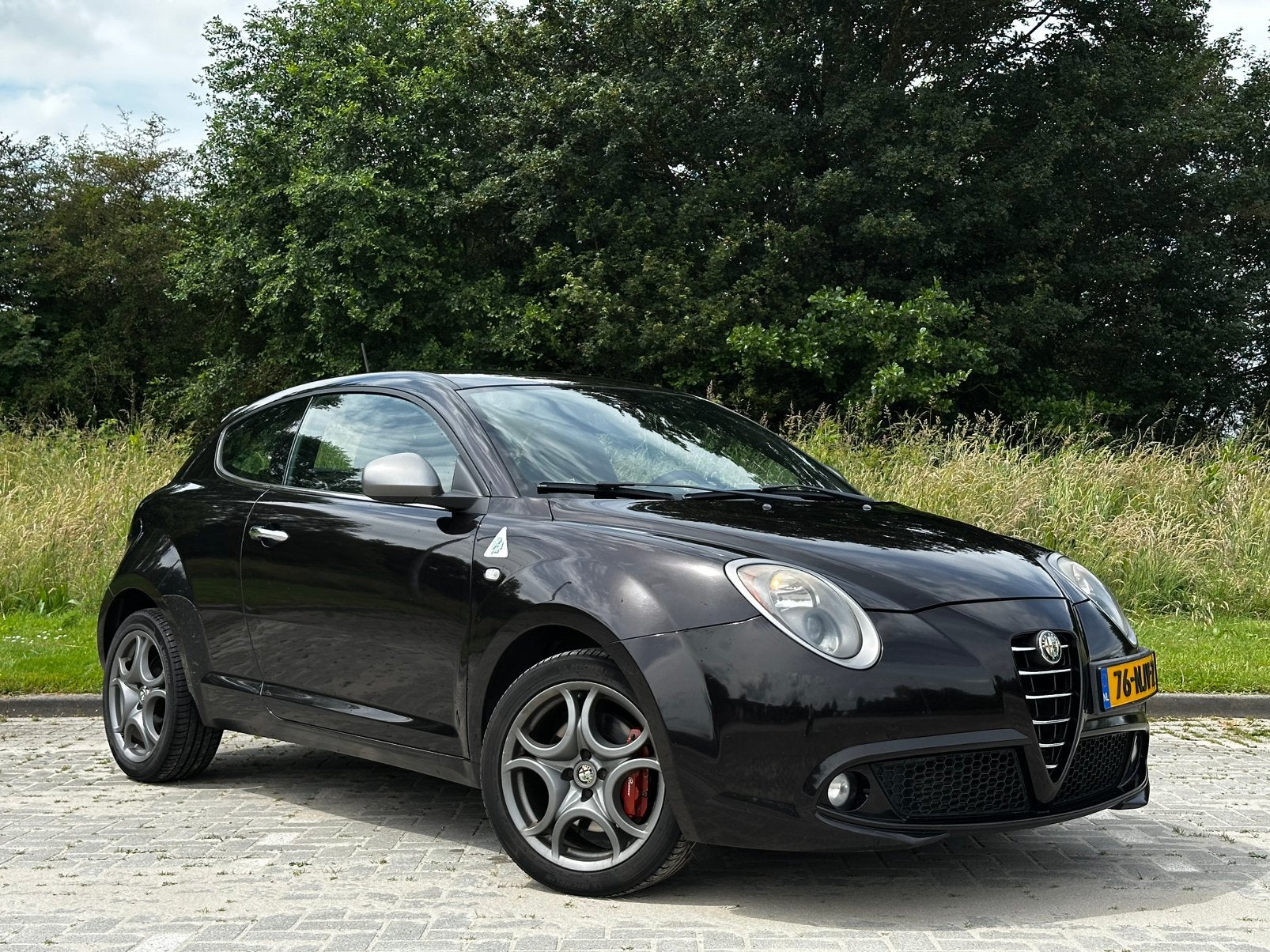 Alfa Romeo MiTo Quadrifoglio 170pk / Clima / Cruise / Dealer, Voorwielaandrijving, Stof, 4 cilinders, Zwart