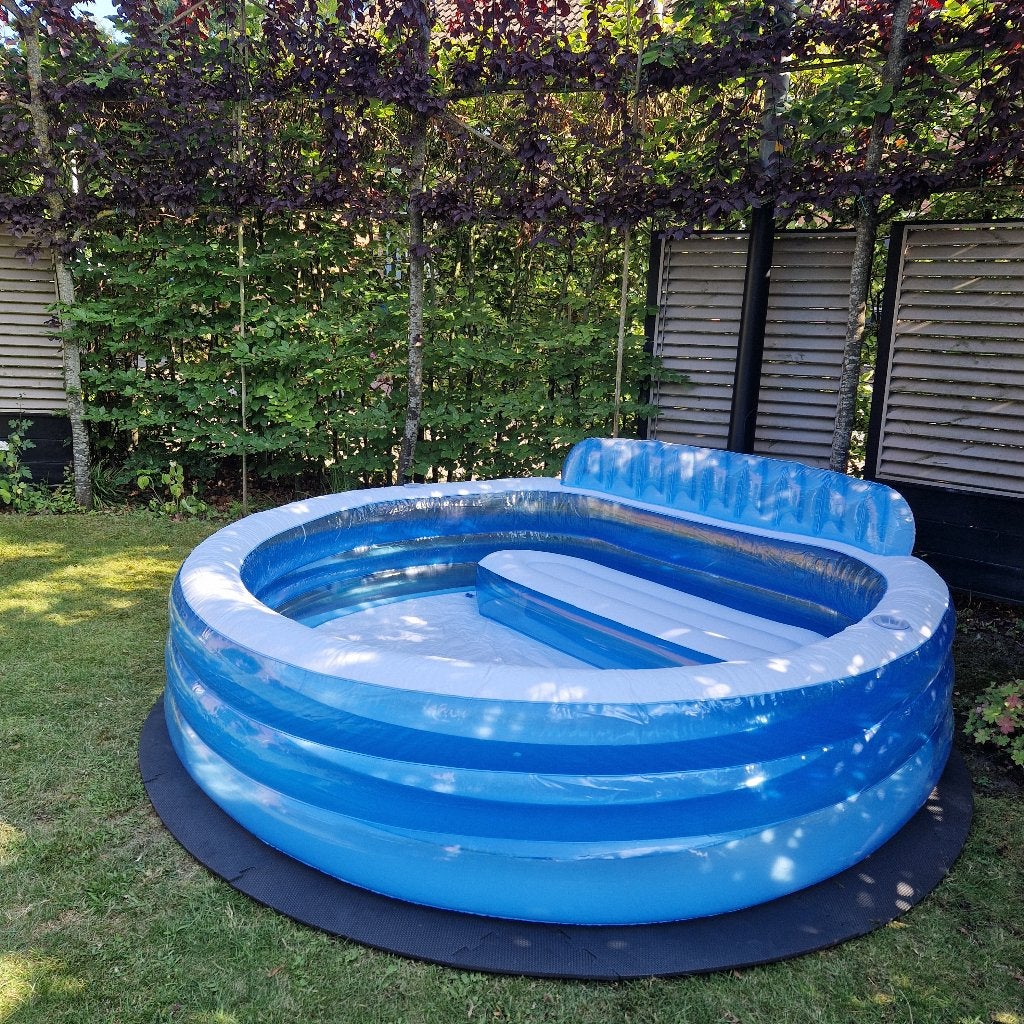 Intex opblaaszwembad met rugleuning, bank en afdekhoes, Ophalen, Opblaaszwembad, Rond, Zo goed als nieuw