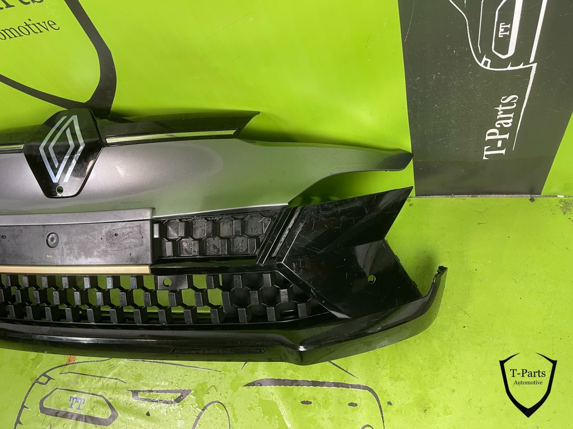 renault megane E-tech voorbumper bumper e tech, Renault Group, Gebruikt, Contact.group@renault.com, Renault