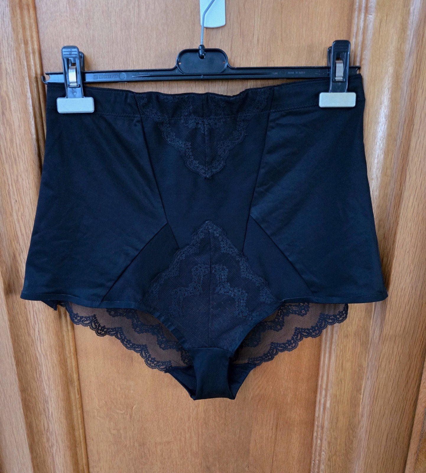 Triumph corrigerende hipster, medium corrigerend zwart mt 44, Triumph, Verzenden, Zwart, Slip