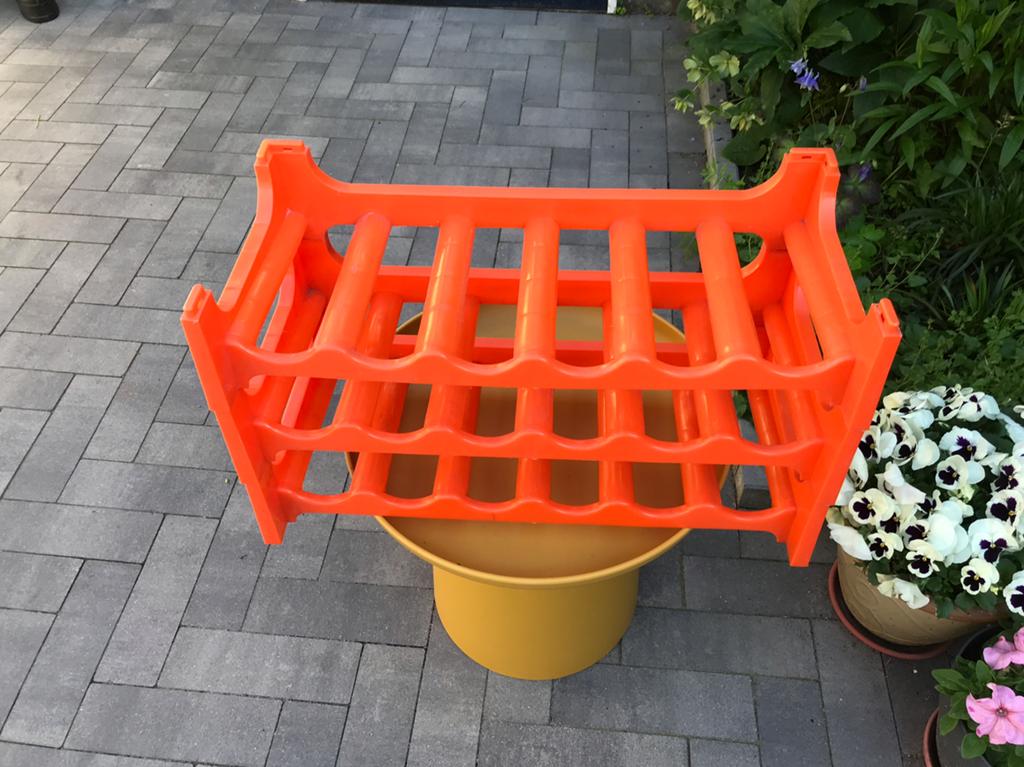 Retro flessenrek , 3 delig voor 18 flessem , vintage oranje, Ophalen, Huis en Inrichting