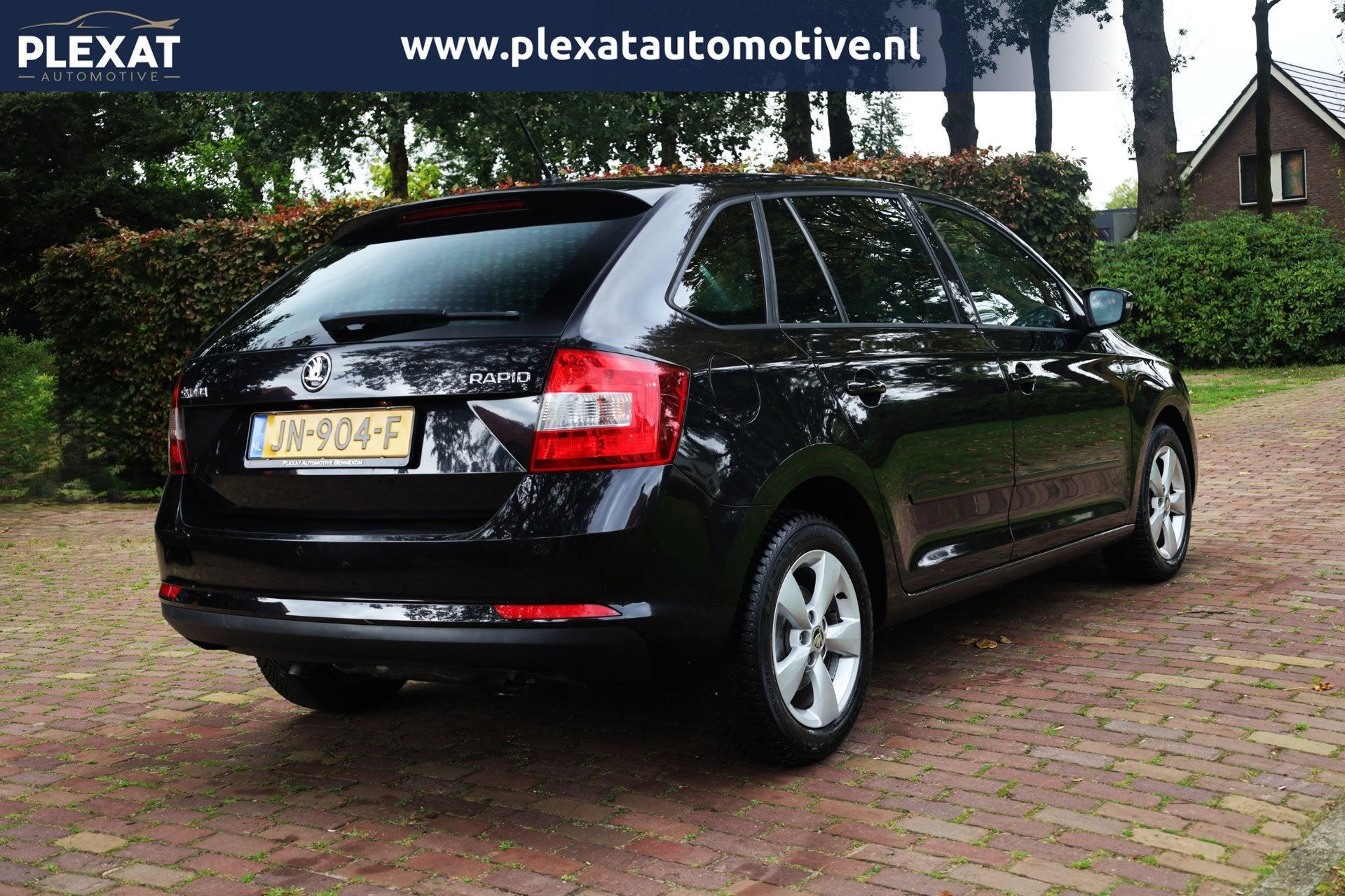 Skoda Rapid Spaceback 1.2 TSI Greentech JOY Aut. | Xenon | S, Dealer onderhouden, Stof, Gebruikt, 4 cilinders