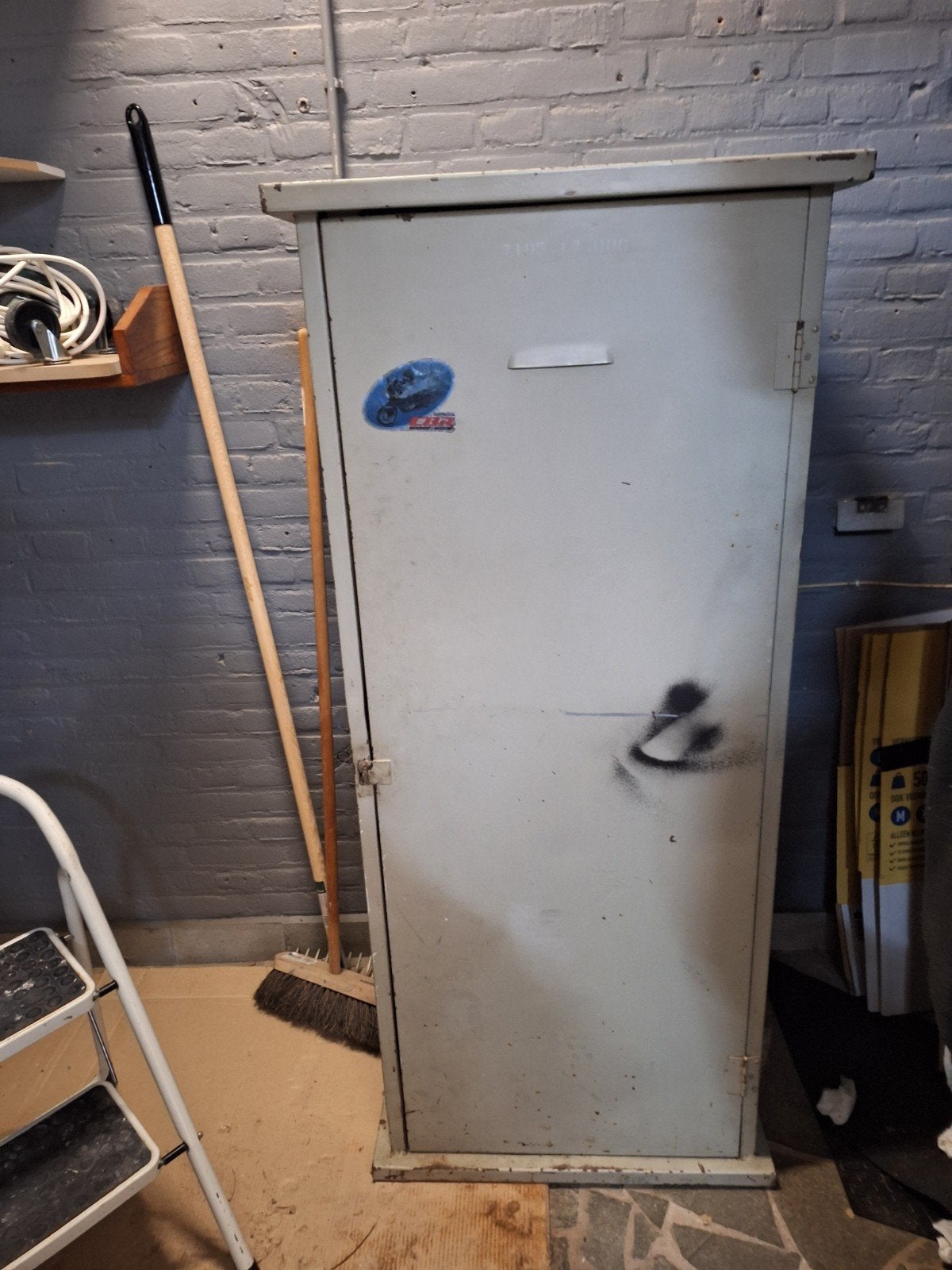 vintage ijzeren kast locker, Ophalen, Gebruikt