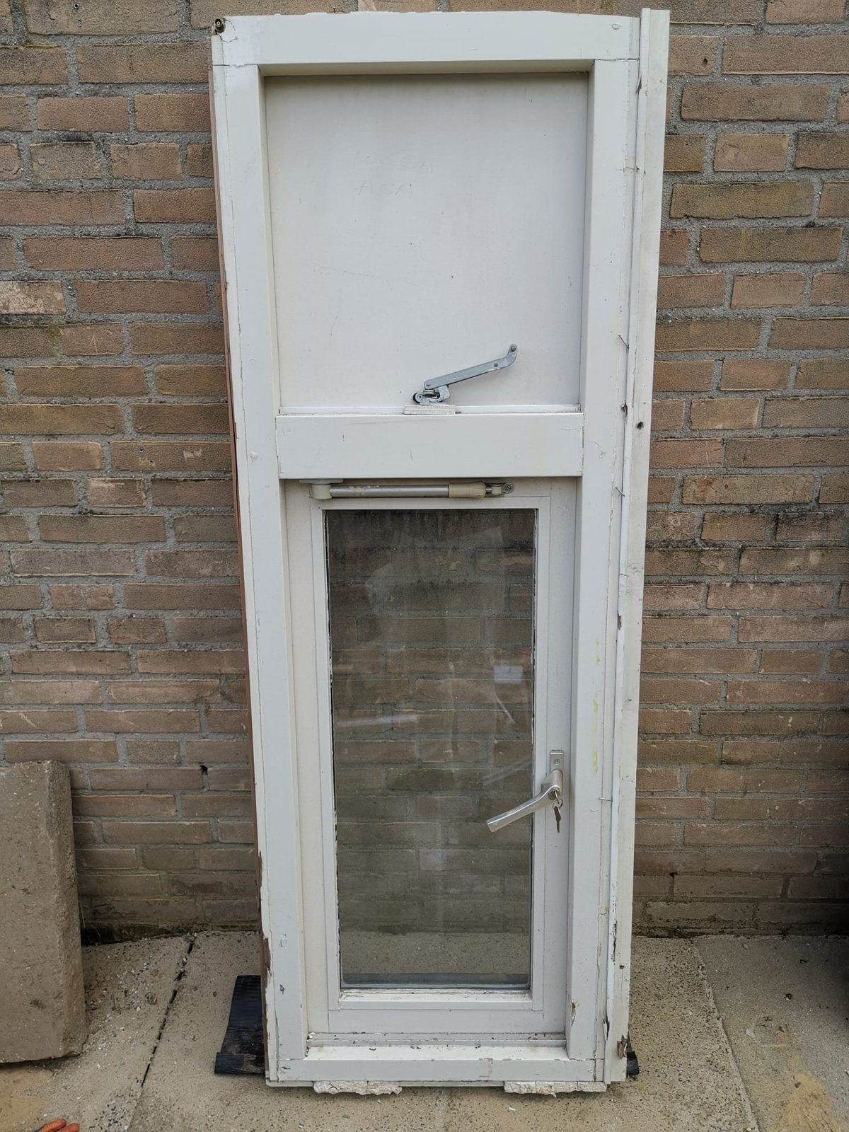 Kozijn met raam, 75 tot 150 cm, Raamkozijn, Ophalen of Verzenden, Zo goed als nieuw