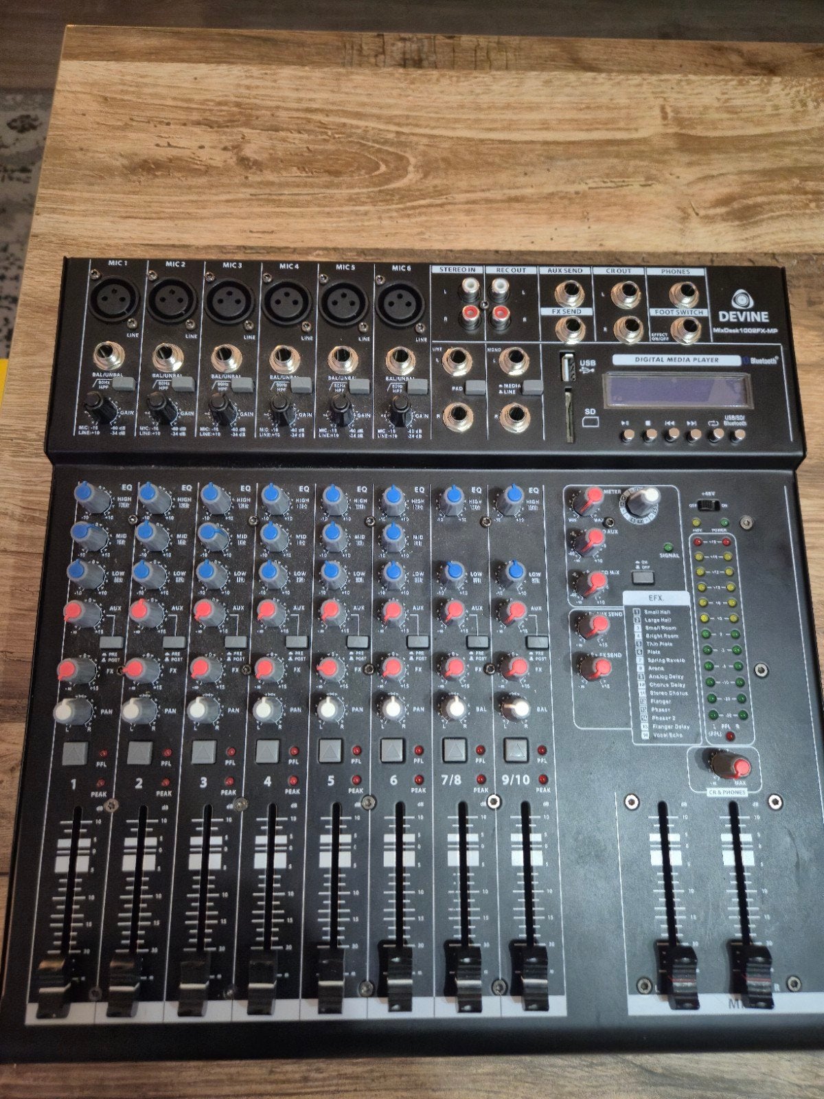 Devine MixDesk 1002FX-MP Mengpaneel, Muziek en Instrumenten, Ophalen of Verzenden, Gebruikt, 5 tot 10 kanalen, Microfooningang