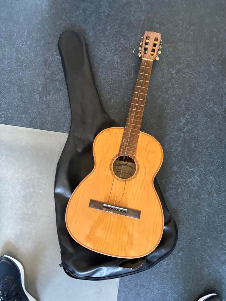 Vintage Giannini Klassieke Gitaar met Hoes, Ophalen of Verzenden, Zo goed als nieuw, Klassieke of Spaanse gitaar, Met koffer