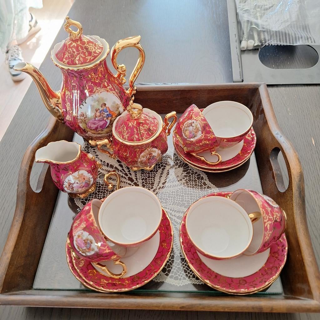 Vintage Bavaria theeservies met romantische decoratie, Antiek en Kunst, Ophalen