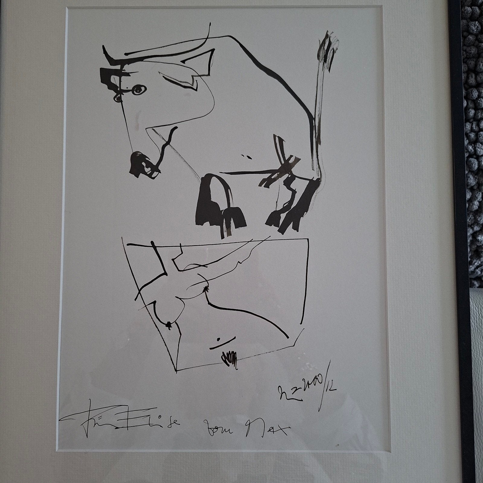 Gesigneerde Stier en Vrouw Tekening - Tom Max, Ophalen of Verzenden, Tekening, Pentekening, Achter glas