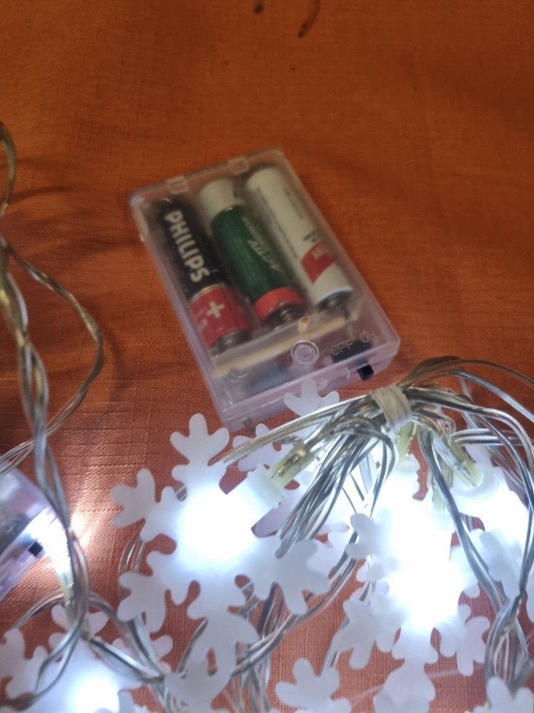 kerstverlichting sneeuwvlokken 2x 20 [b307], Diversen, Kerst, Ophalen of Verzenden, 'T Olde Gre-j, Info@toldegrej.nl, Endepoelstraat 20f Didam