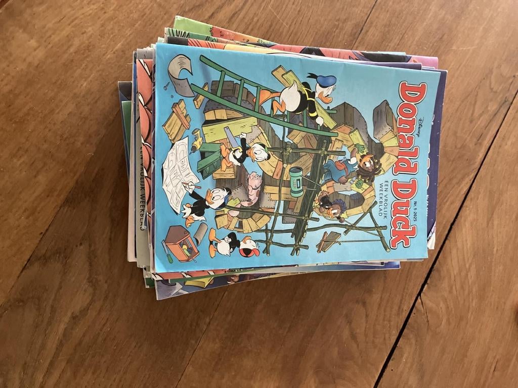 Donald Duck Jaargang 2025 (excl. nr 9) + extra Katrien Duck, Ophalen of Verzenden, Zo goed als nieuw
