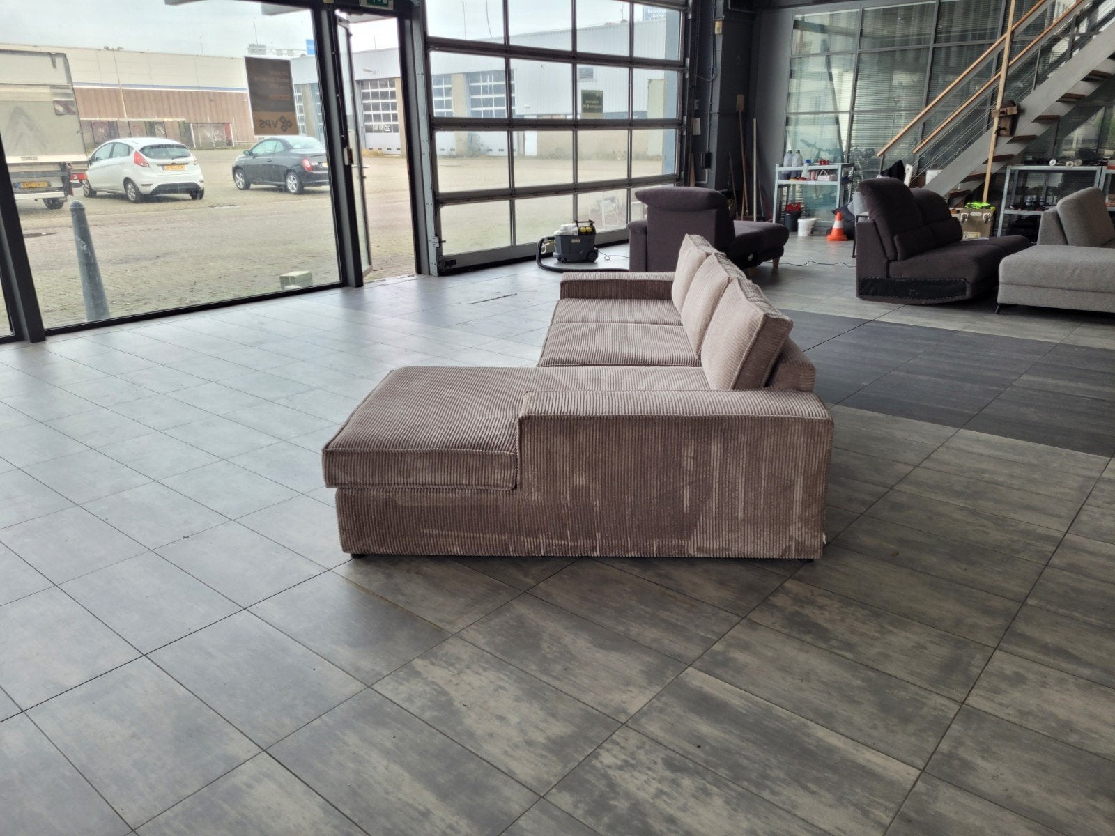 Foto 7 van ✳️ OUTLET taupe ribstof LeGer hoekbank 285x165 | BEZORGEN