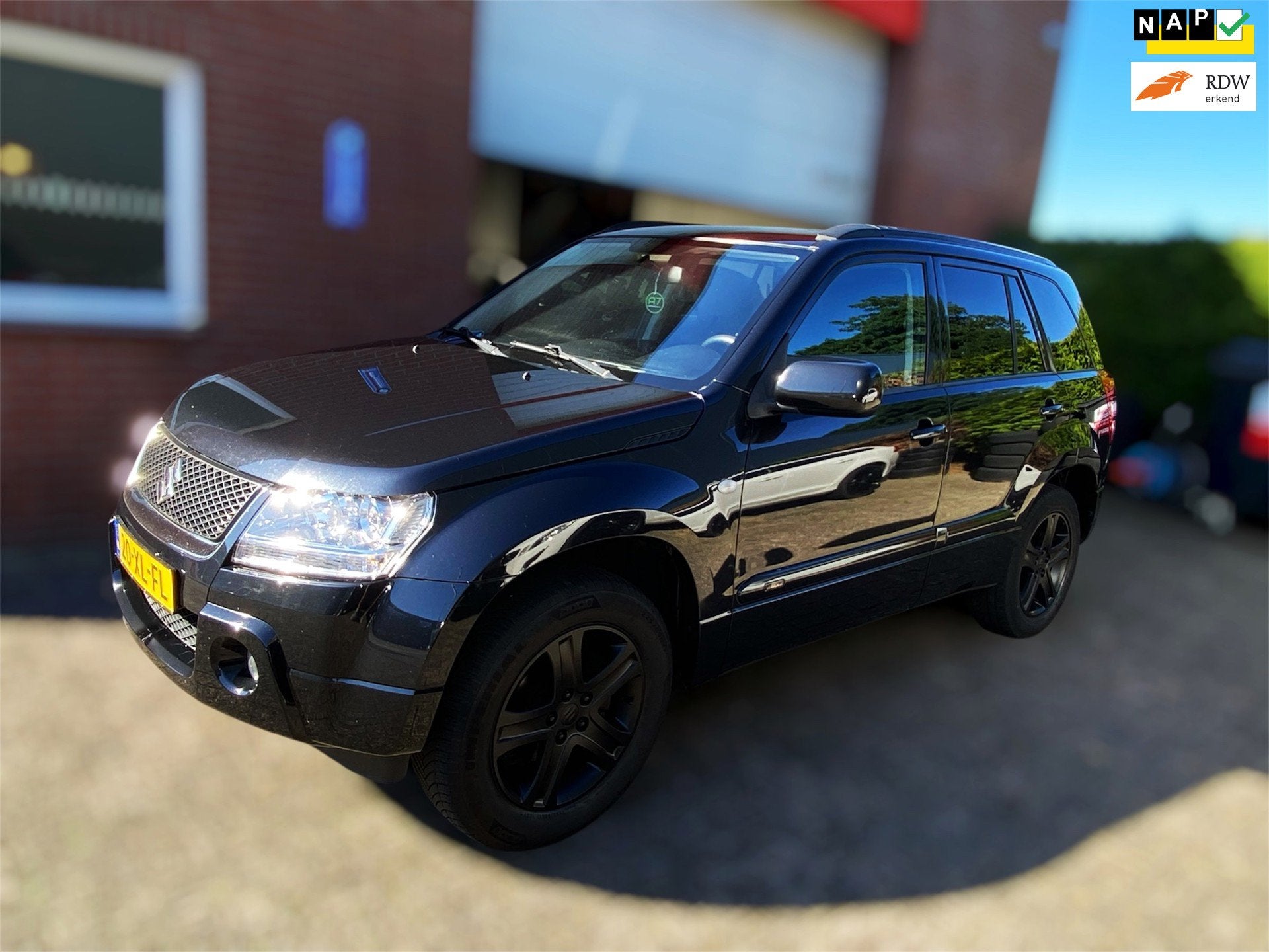 Suzuki Grand Vitara 2.0-16V 140pk/Trekaak/Leer/Stoelverw., Auto's, Dealer onderhouden, Stoelverwarming, Zwart, 4 cilinders