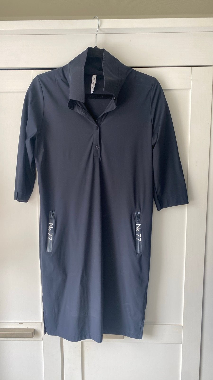 Donkerblauwe jurk met ritszakken - ZoSo, Blauw, Ophalen of Verzenden, Zo goed als nieuw, Maat 36 (S)