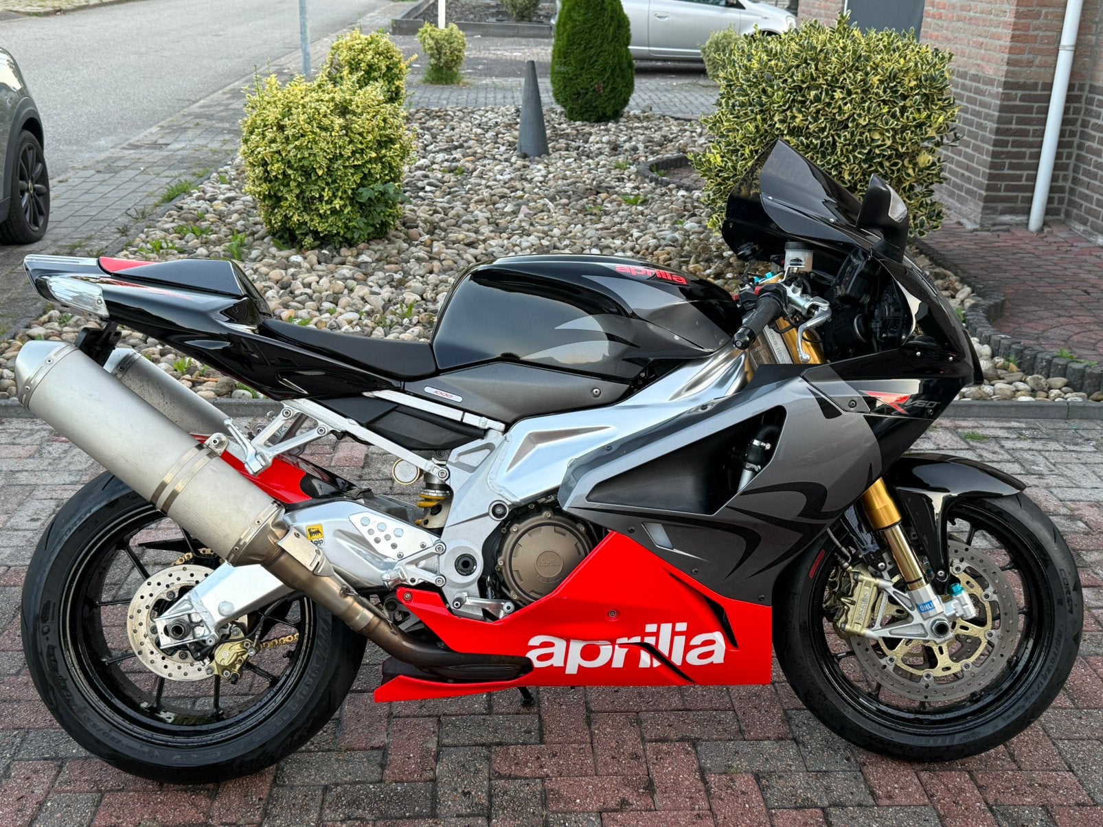 Aprilia RSV 1000 R 2009 - Collectorsitem 10.000 km!, 2 cilinders, Occasion, Motorrijbewijs A, Super Sport