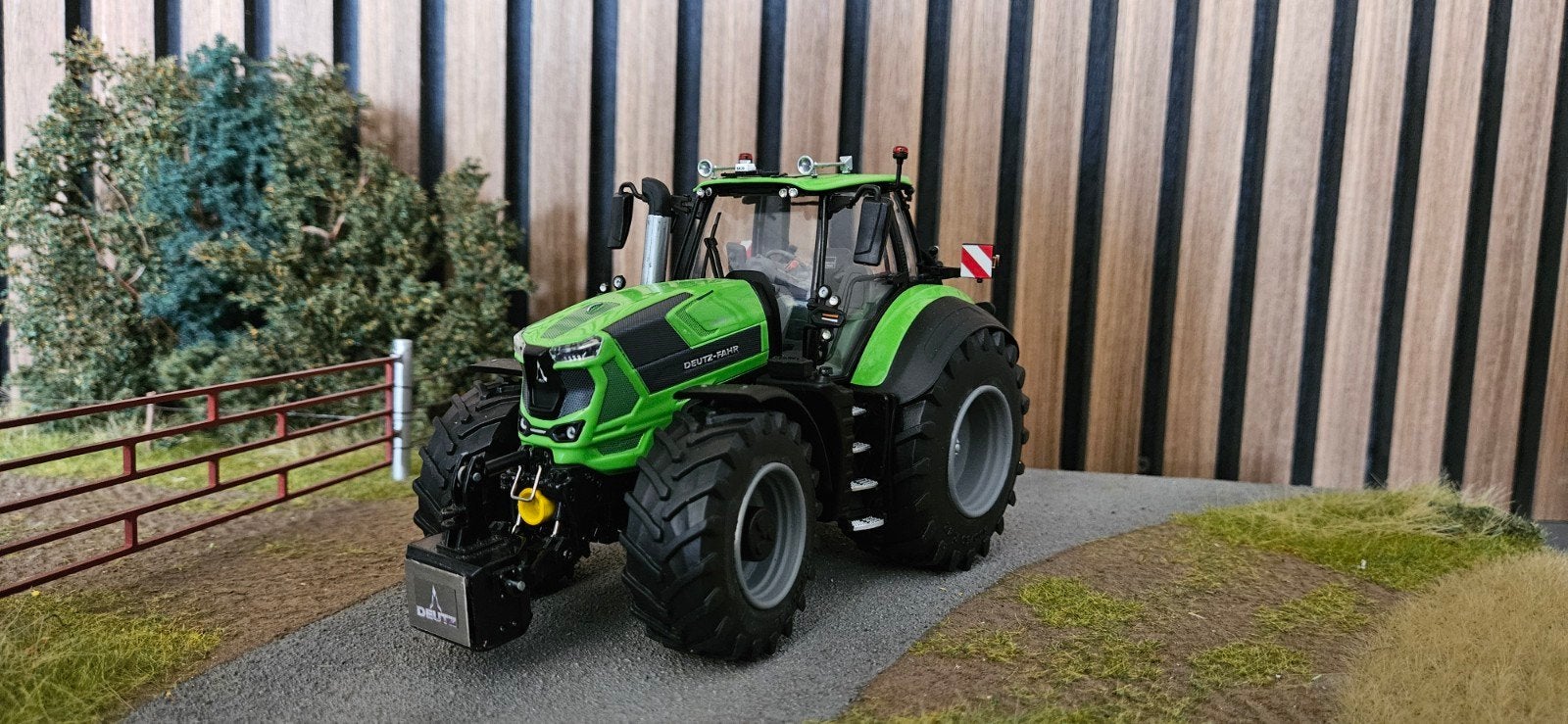 Verbouwde Deutz 8280 TTV 1:32, Hobby en Vrije tijd, Ophalen of Verzenden, Nieuw, Tractor of Landbouw, Overige merken
