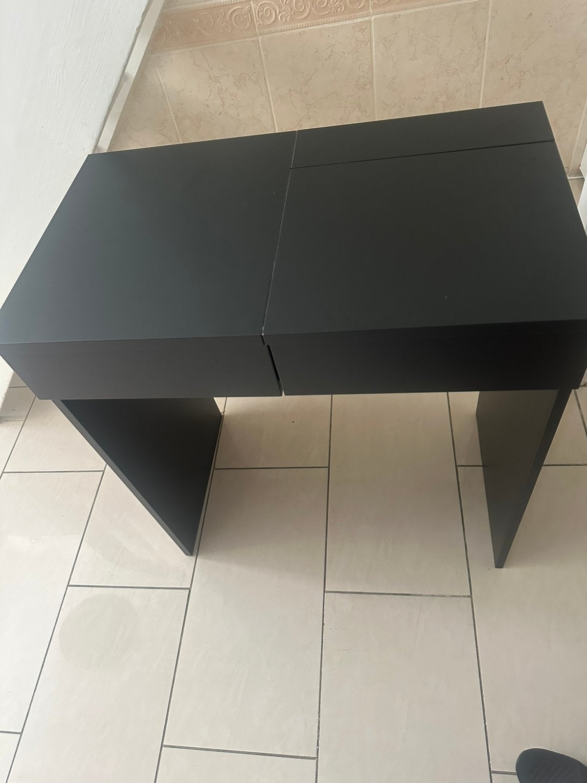 Makeup tafel zwart ook als bureau te gebruiken, Ophalen, Gebruikt, Eenpersoons