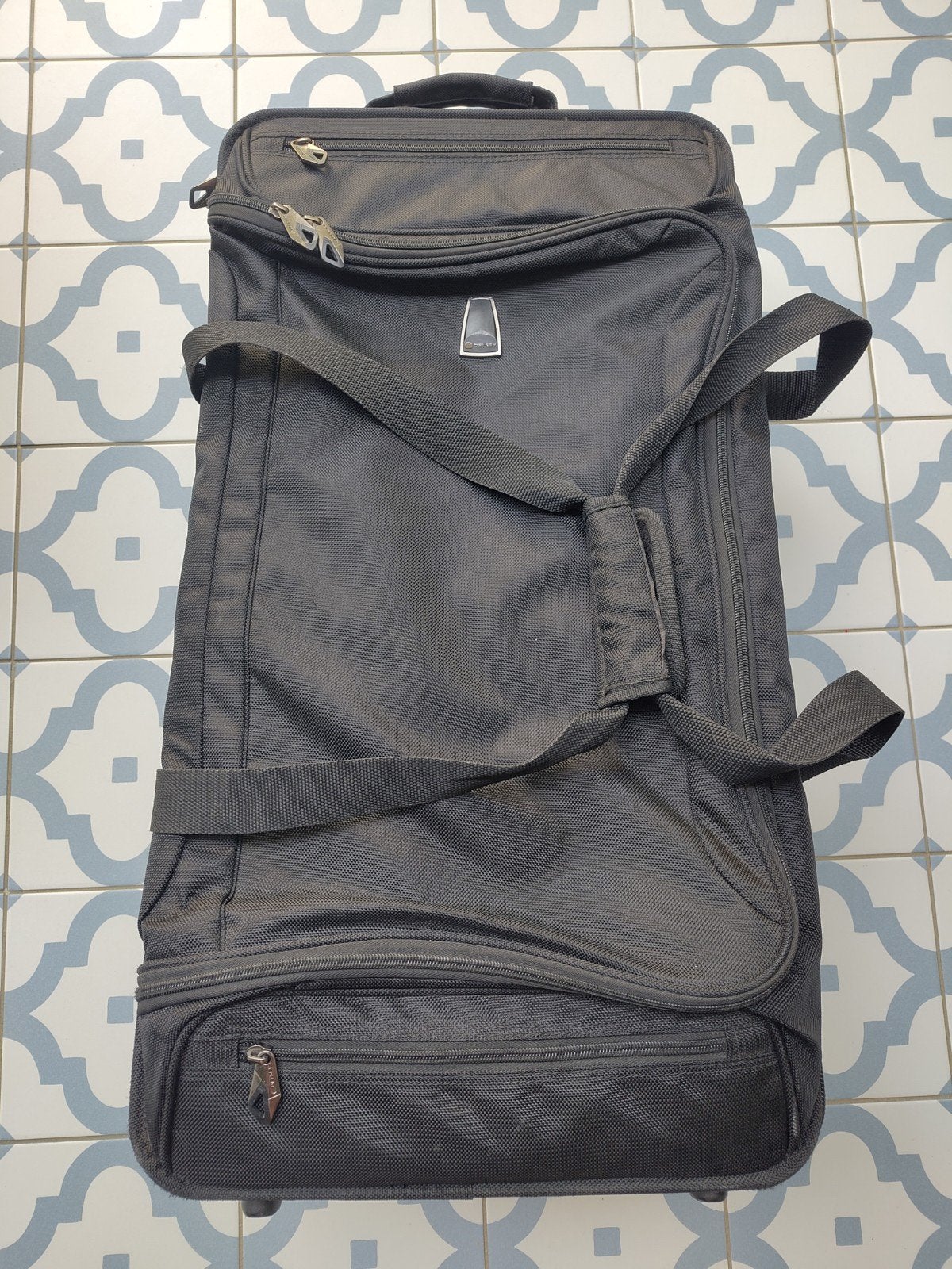 Delsey koffer - Zwart, Ophalen, Gebruikt, Hard kunststof, Wieltjes
