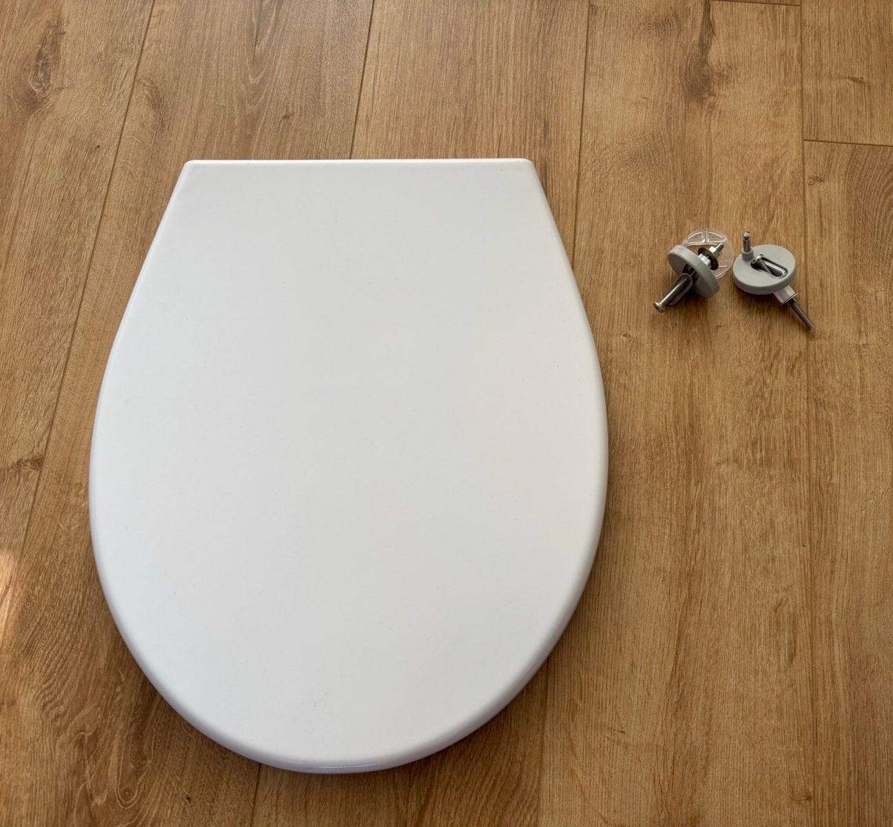 Nieuwstaat Softclose wc bril wit hartafstand 14cm, Ophalen of Verzenden, Zo goed als nieuw, Toilet