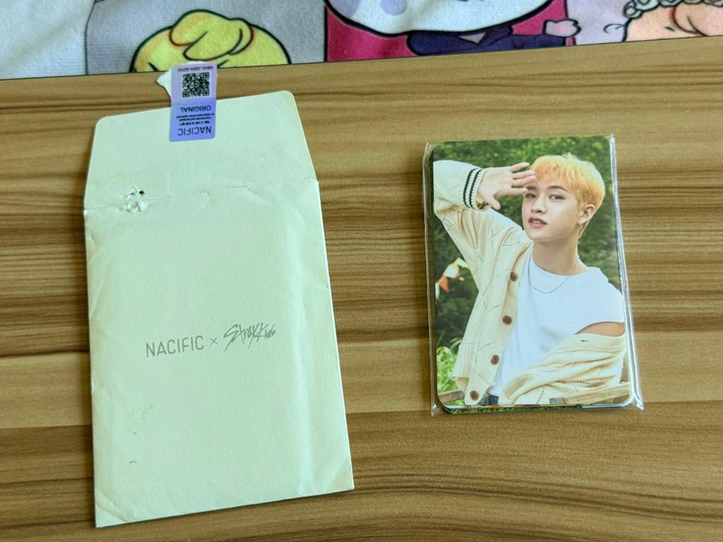 Stray Kids x Nacific photo cards, Ophalen of Verzenden, Zo goed als nieuw, Foto of Kaart