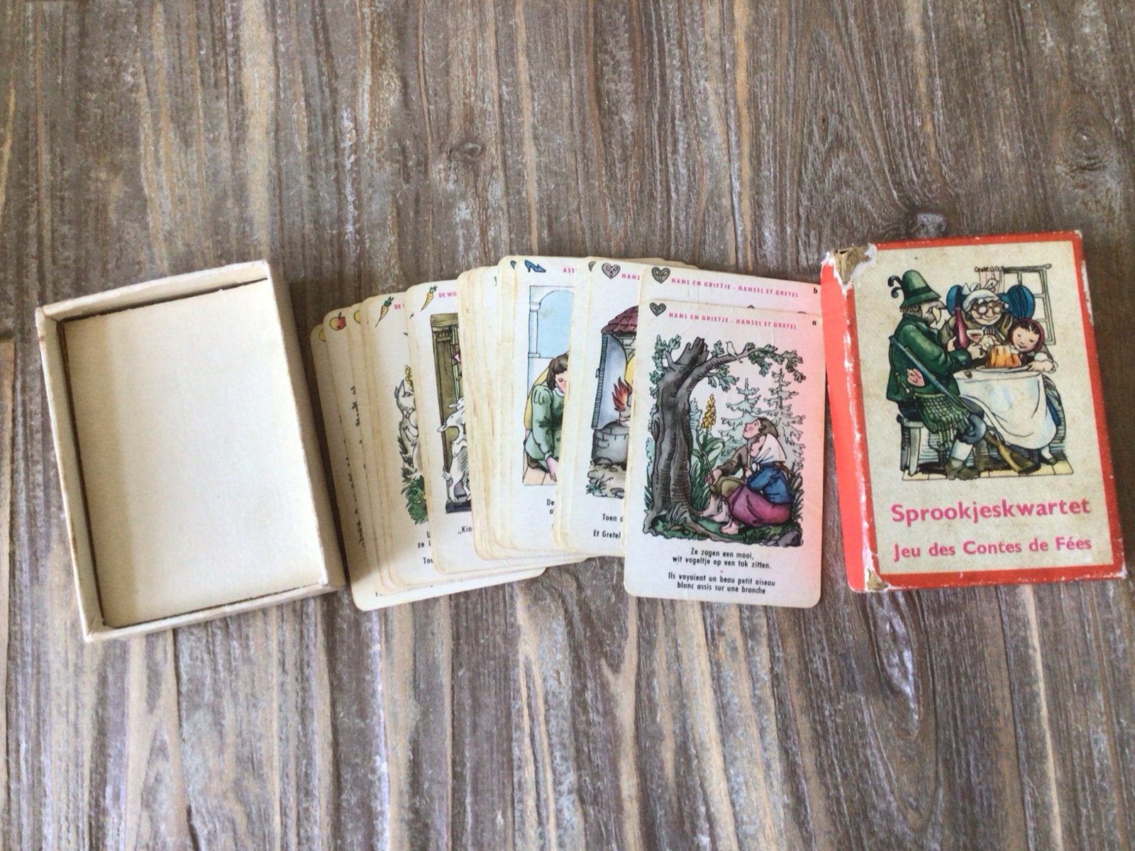 Oud Sprookjeskwartet - Jeu des Contes de Fées, Drie of vier spelers, Ophalen of Verzenden, Gebruikt