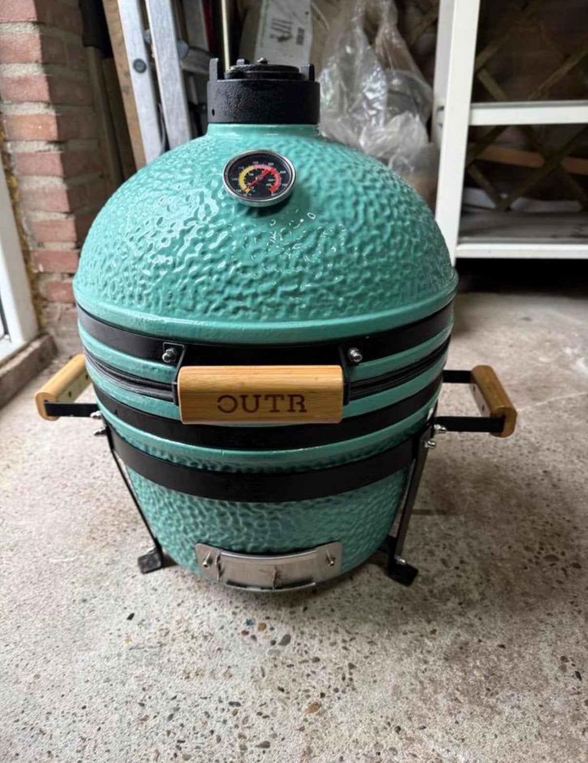 OUTR kamado medium 40 groen, Tuin en Terras, Houtskoolbarbecues, Ophalen, Zo goed als nieuw