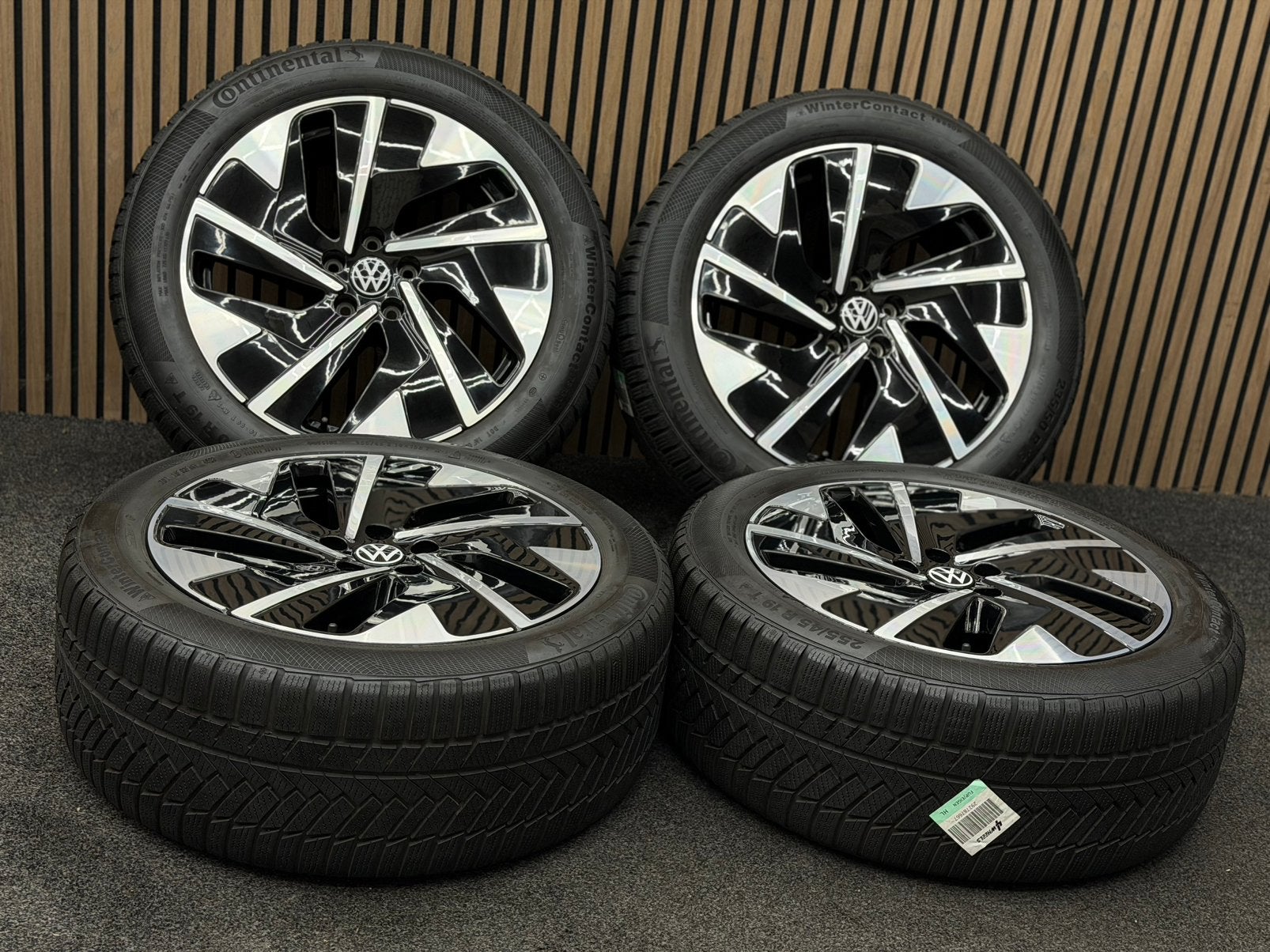 Originele 19 inch VW ID7 ID.7 Hudson 5x112 Continental ‘23, ., Banden en Velgen, Winterbanden, 235 mm