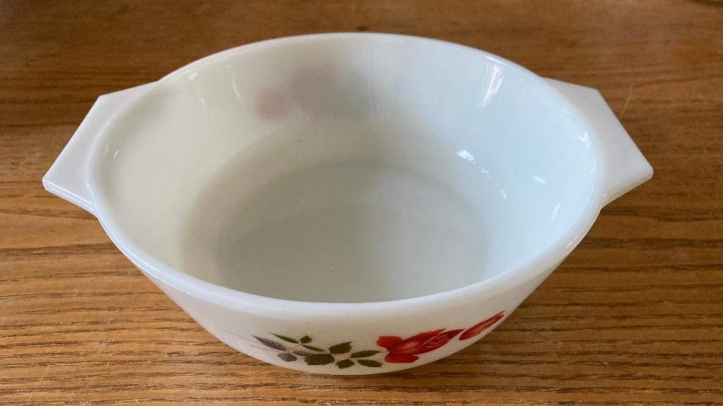 Vintage schaal ovenschaal JAJ England melkglas roos, Antiek en Kunst, Ophalen of Verzenden