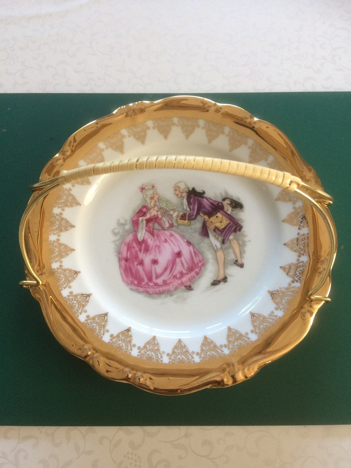 Antieke koekjesschaal met draagbeugel, Ophalen of Verzenden