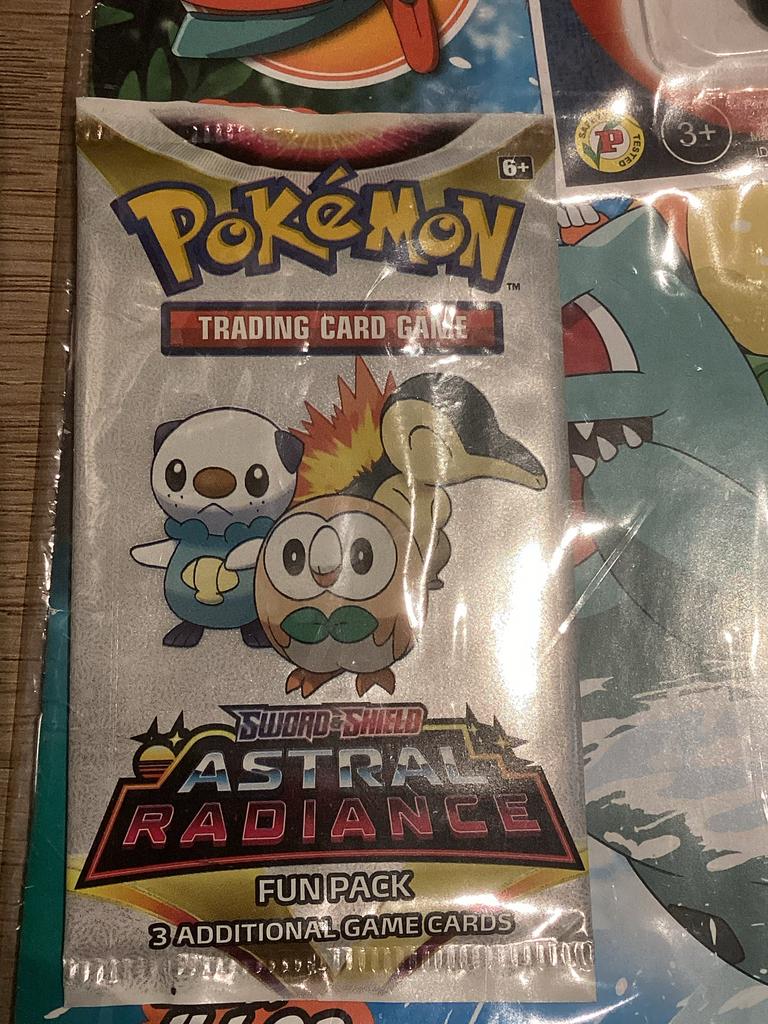 Pokémon Special Sword & Shield Astral Radiance cards 2022, Hobby en Vrije tijd, Verzamelkaartspellen | Pokémon, Ophalen, Zo goed als nieuw